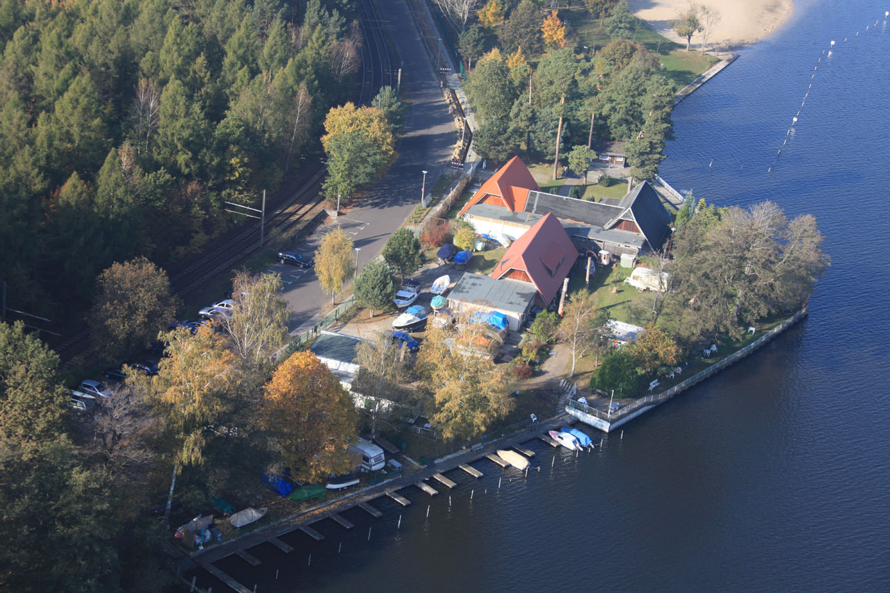 Luftbild Vereinsgel&auml;nde Gr&uuml;nau, Sportpromenade